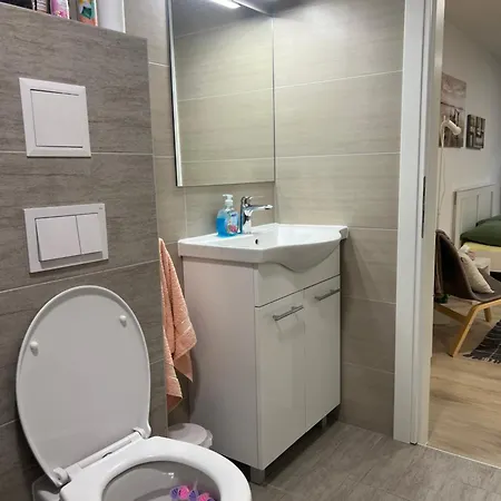 Apartman Moon No.2 *